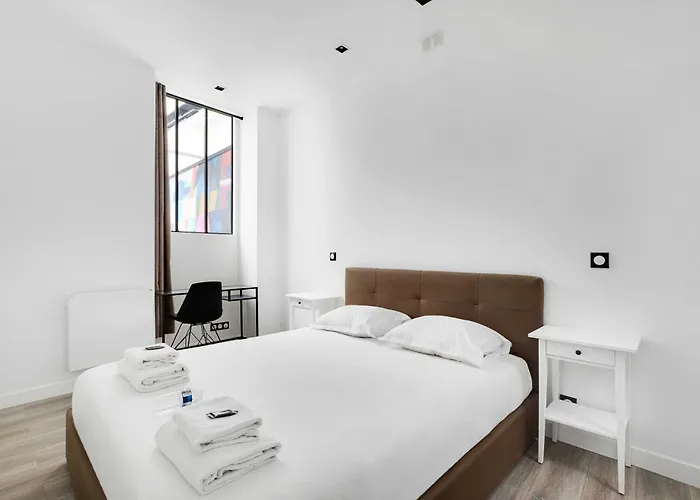 Superb With Hammam -4br-12p- Bastille *