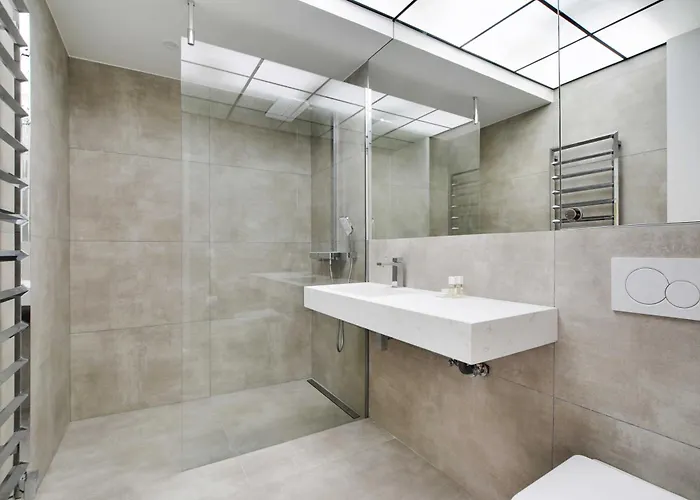 Superb With Hammam -4br-12p- Bastille Paris